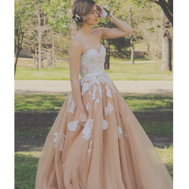Stylish Graduation Dresses To Wear Under Your Gown 2019